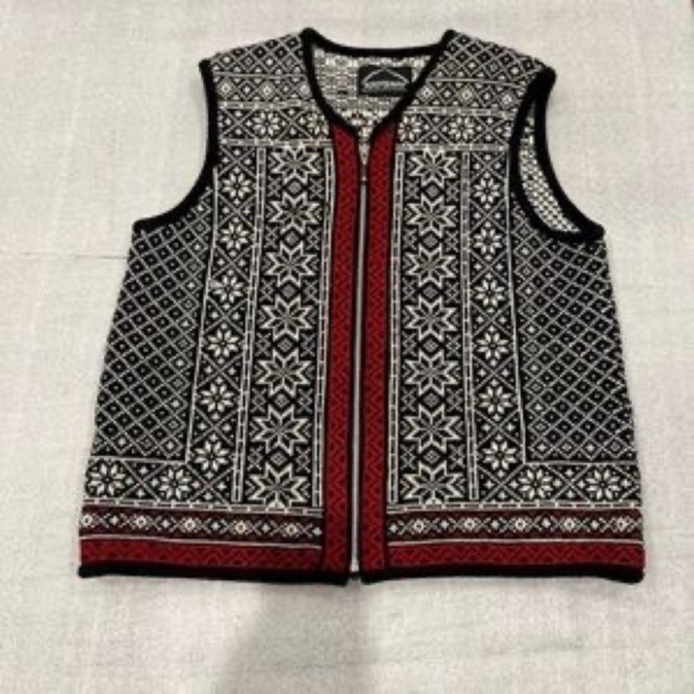 Nordic Knit Zip-Front Vest in Black, White & Red